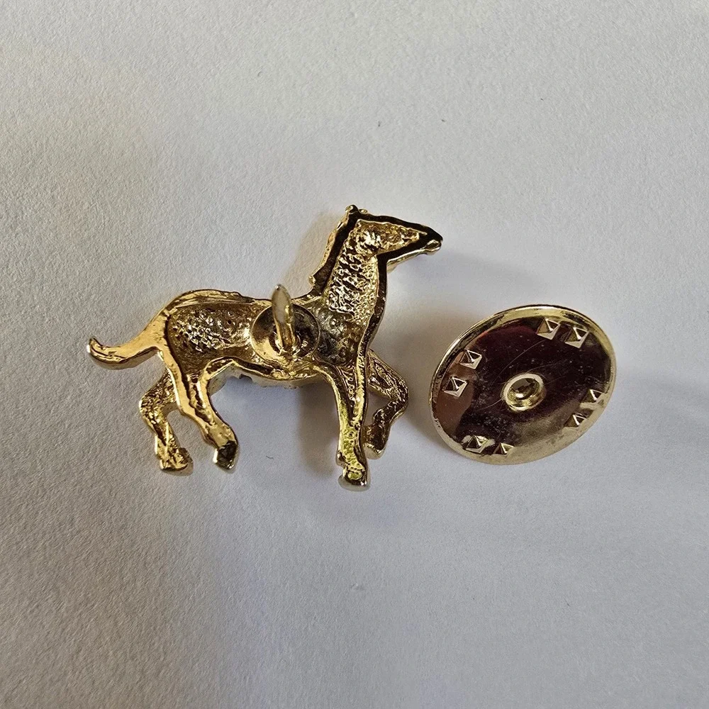 Unsigned Gold Tone Running Zebra Lapel Pin Missing Rhinestone Vintage‎